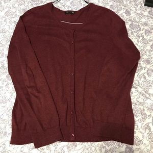Burgundy knitted cardigan